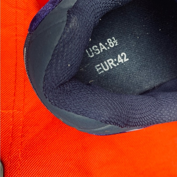 Men’s running shoes 8.5 🤩✅ - Picture 4 of 8